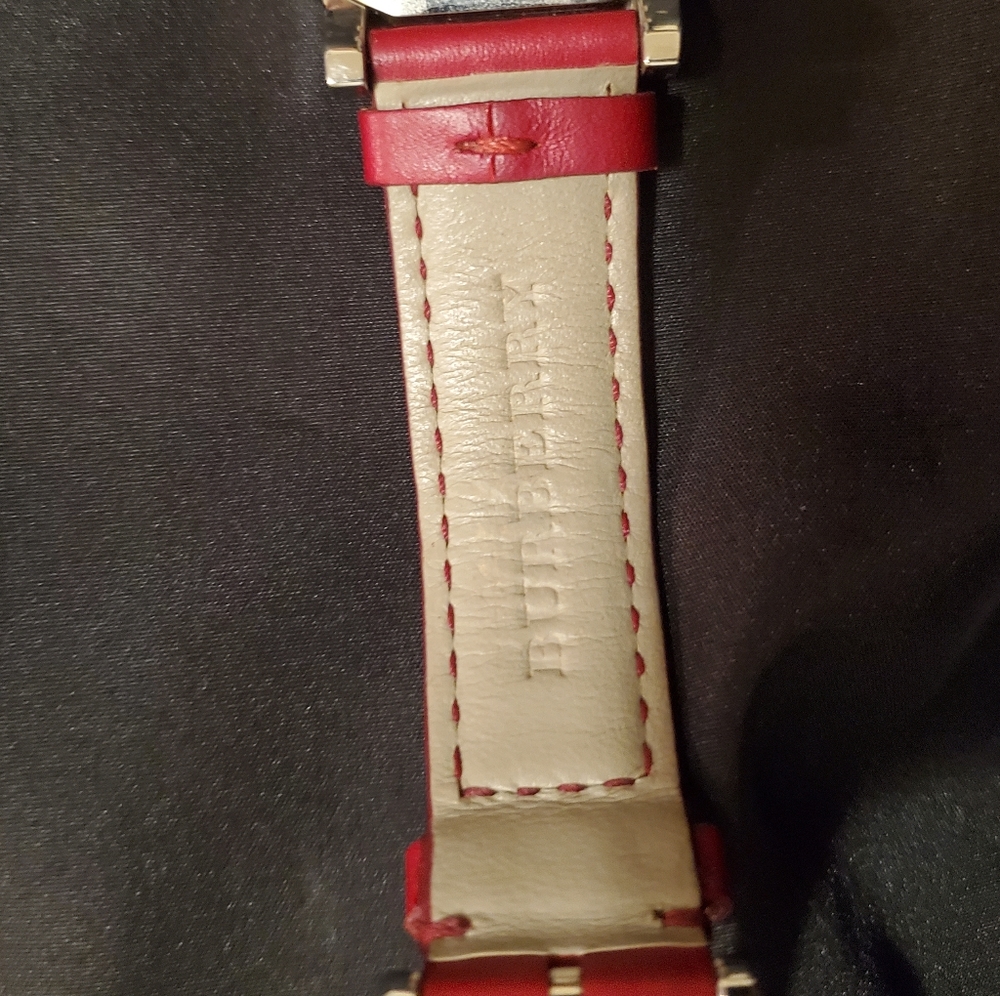 Burberry Check Stamped Red Leather Ladies Watch - Picture 5 of 8
